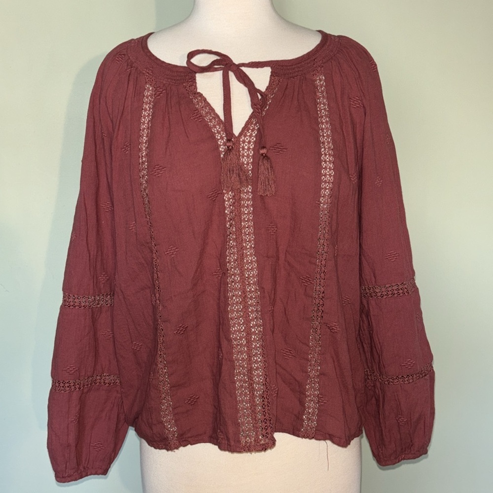 047: AMERICAN EAGLE OUTFITTERS lightweight maroon longsleeve blouse medium - Picture 2 of 10